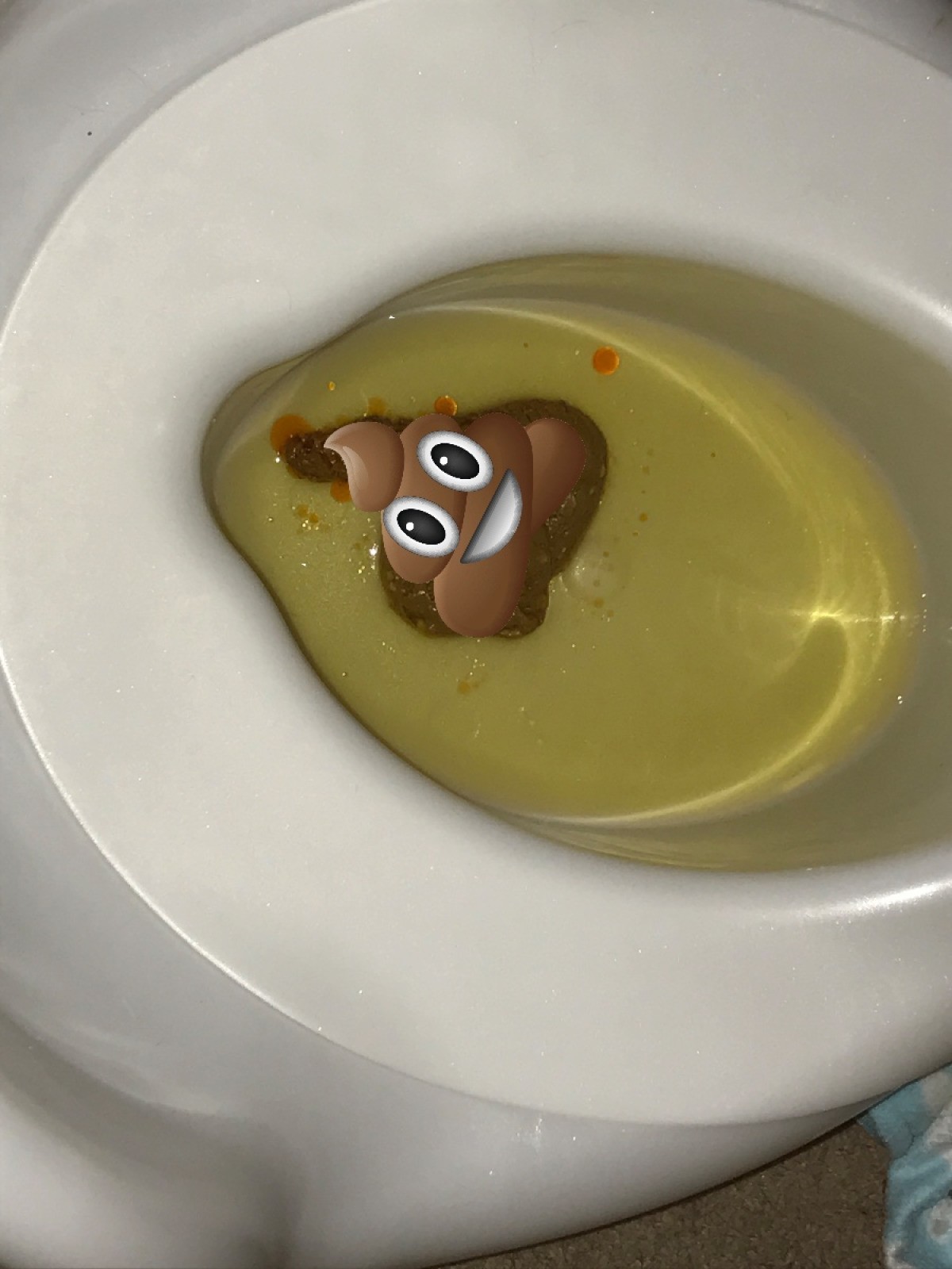 orange oily stool from eating cashews 2 x3